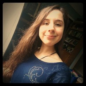 Meet your Posher, Phoebe